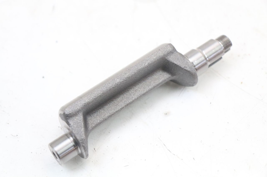 photo de ENGINE ROCKER ARM YAMAHA TDR DELTABOX 125 (1997 - 2003) - Alternative perspective