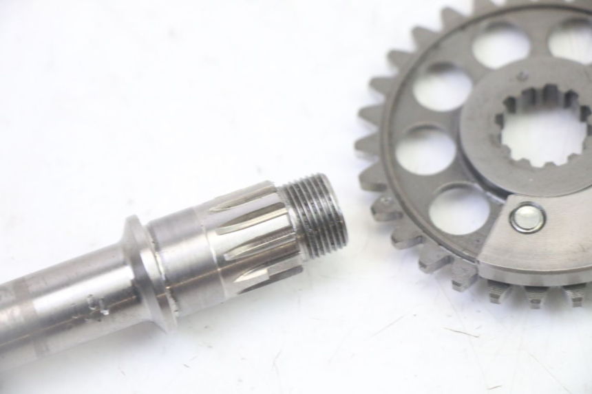 photo de ENGINE MOUNT YAMAHA YZ-F YZF 250 (2014 - 2018) - Technical close-up