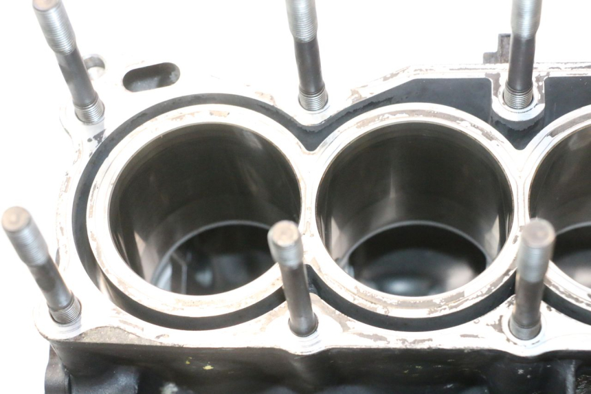 photo de CRANKCASE YAMAHA YZF R6 600 (2008 - 2009) - Component zoom