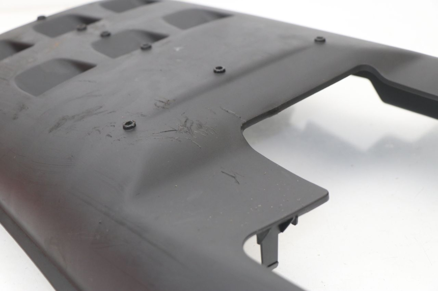 photo de BELLY PANEL KYMCO AGILITY CITY 16P 125 (2015 - 2021) - Fixing points details