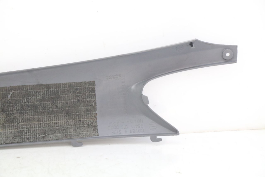 photo de RIGHT REAR LOWER FAIRING HONDA FES PANTHEON 2T 125 (1998 - 2002) - Component detail