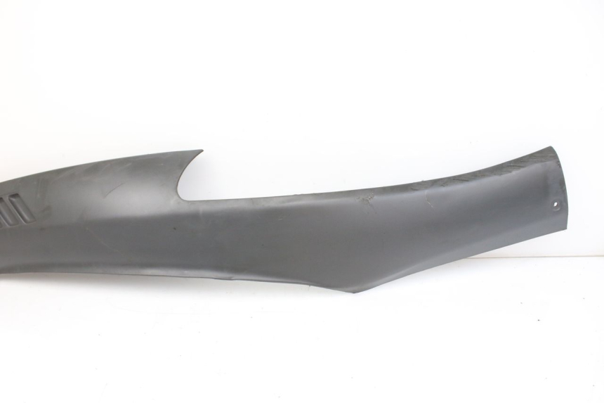 photo de RIGHT REAR LOWER BODY PANEL PIAGGIO HEXAGON 2T 125 (1994 - 1998) - Zoom on usage condition