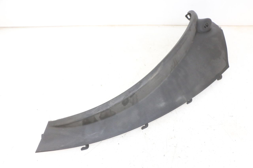 photo de REAR RIGHT BELLY PANEL PIAGGIO MP3 LT 300 (2010 - 2016) - Surface and material condition