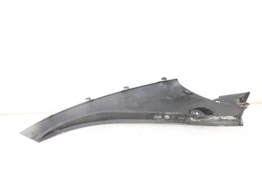 photo de REAR RIGHT BELLY PANEL PIAGGIO MP3 LT 300 (2010 - 2016) - Alternative perspective