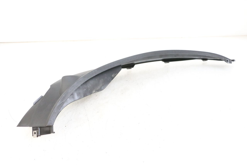 photo de RIGHT REAR LOWER FAIRING PIAGGIO MP3 500 (2011 - 2015) - Alternative perspective