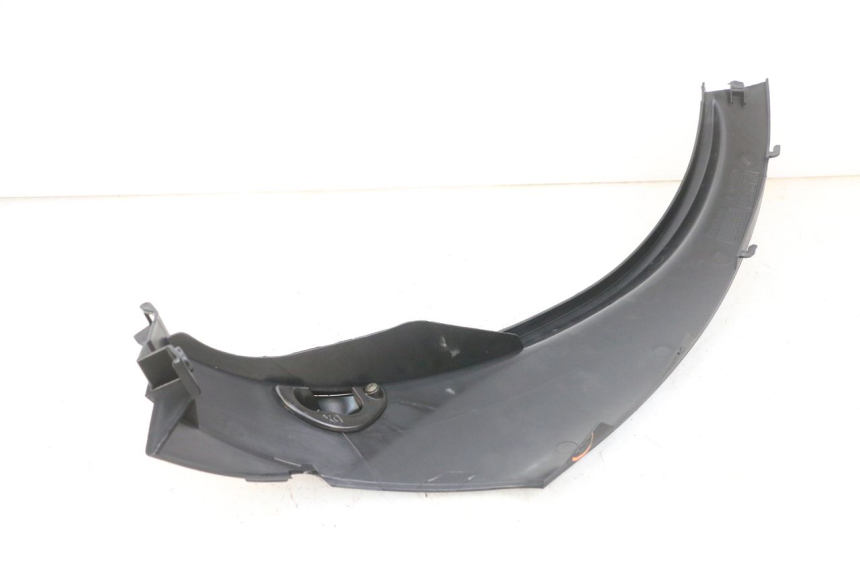 photo de REAR RIGHT BELLY PANEL PIAGGIO MP3 RL 250 (2006 - 2010) - Alternative perspective
