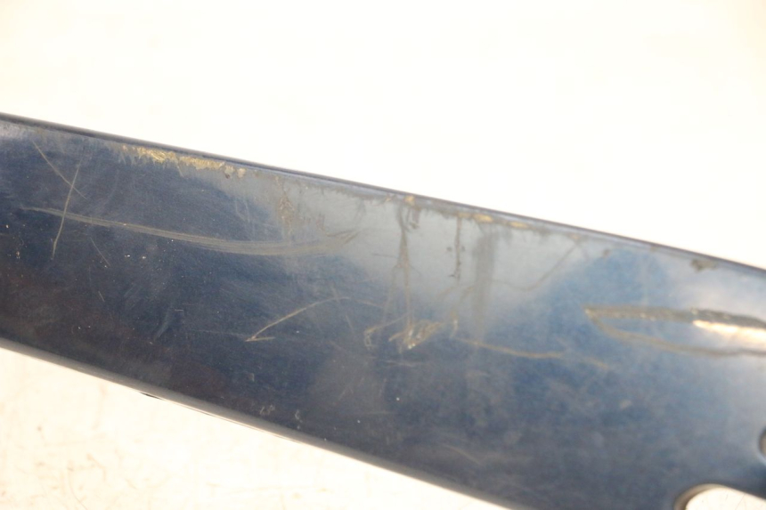 photo de REAR RIGHT BELLY PANEL PIAGGIO VESPA LX 150 (2005 - 2013) - Zoom on usage condition