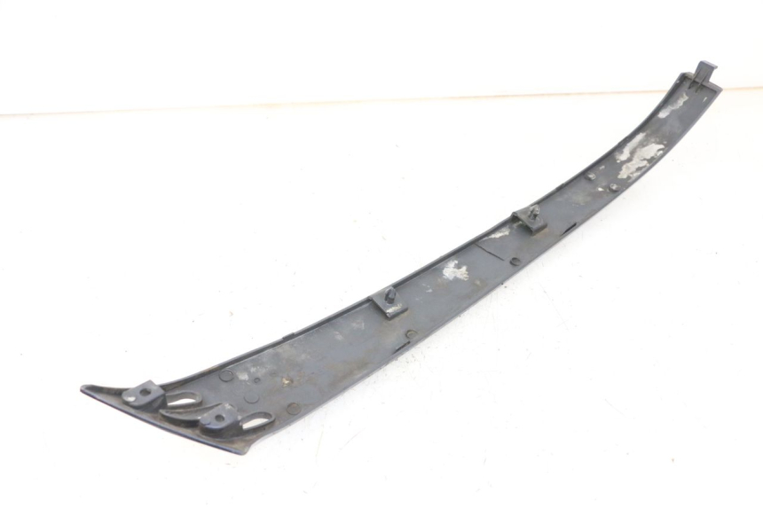 photo de REAR RIGHT BELLY PANEL PIAGGIO VESPA LX 150 (2005 - 2013) - Technical close-up