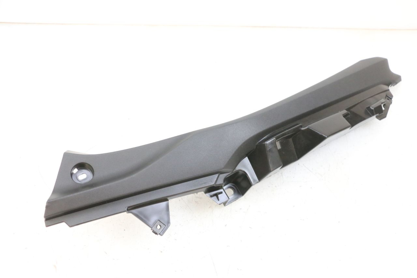 photo de REAR RIGHT BELLY PANEL YAMAHA TRICITY 300 (2020 - 2024) - Main view