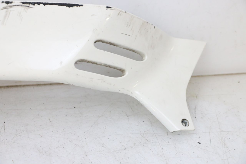 photo de REAR RIGHT BELLY PANEL PIAGGIO VESPA GTS SUPER IE 125 (2009 - 2016) - Markings and original references