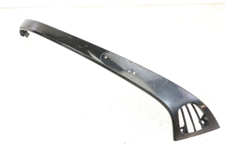 photo de RIGHT REAR LOWER FAIRING PIAGGIO VESPA S 2T 50 (2007 - 2014) - Technical close-up