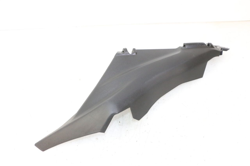 photo de REAR RIGHT BELLY PANEL YAMAHA XMAX X-MAX 125 (2021 - 2025) - Component detail