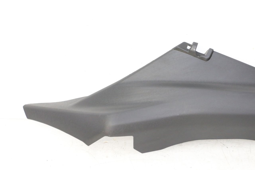 photo de REAR RIGHT BELLY PANEL YAMAHA XMAX X-MAX 125 (2021 - 2025) - Checked used part
