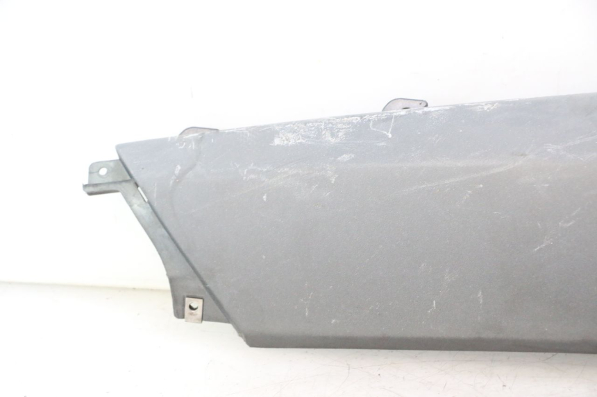 photo de REAR RIGHT BELLY PANEL PIAGGIO X9 AMALFI 180 (2000 - 2003) - Component detail