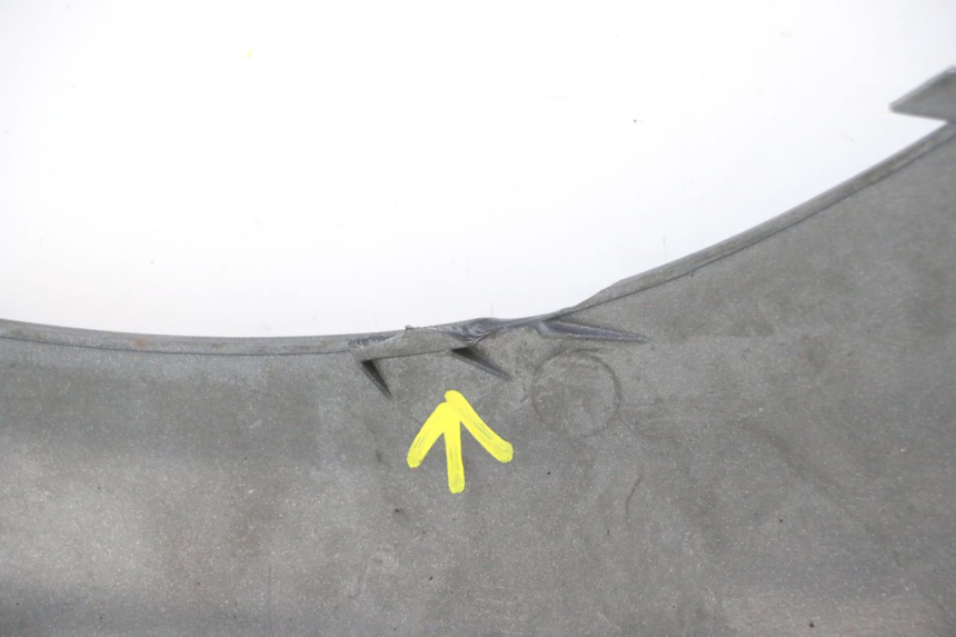 photo de REAR RIGHT BELLY PANEL PIAGGIO X9 AMALFI 180 (2000 - 2003) - Surface and material condition