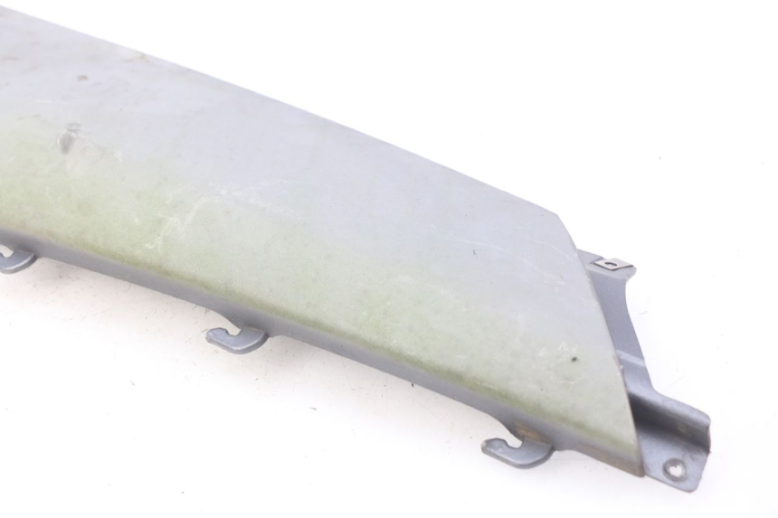 photo de RIGHT REAR LOWER FAIRING PIAGGIO X9 EVOLUTION 125 (2003 - 2007) - Alternative perspective