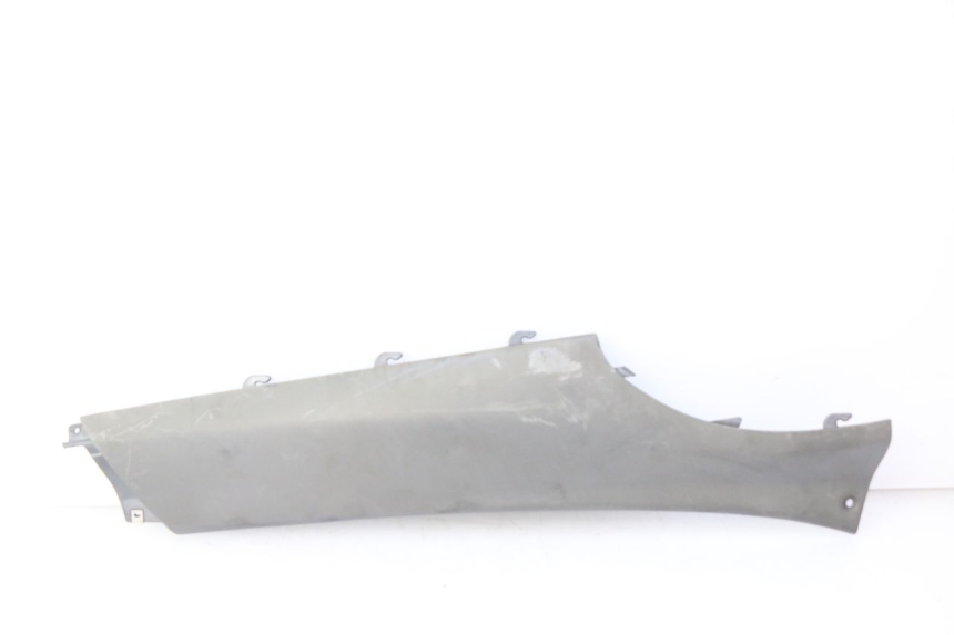 photo de RIGHT REAR LOWER FAIRING PIAGGIO X9 EVOLUTION 125 (2003 - 2007) - Main view
