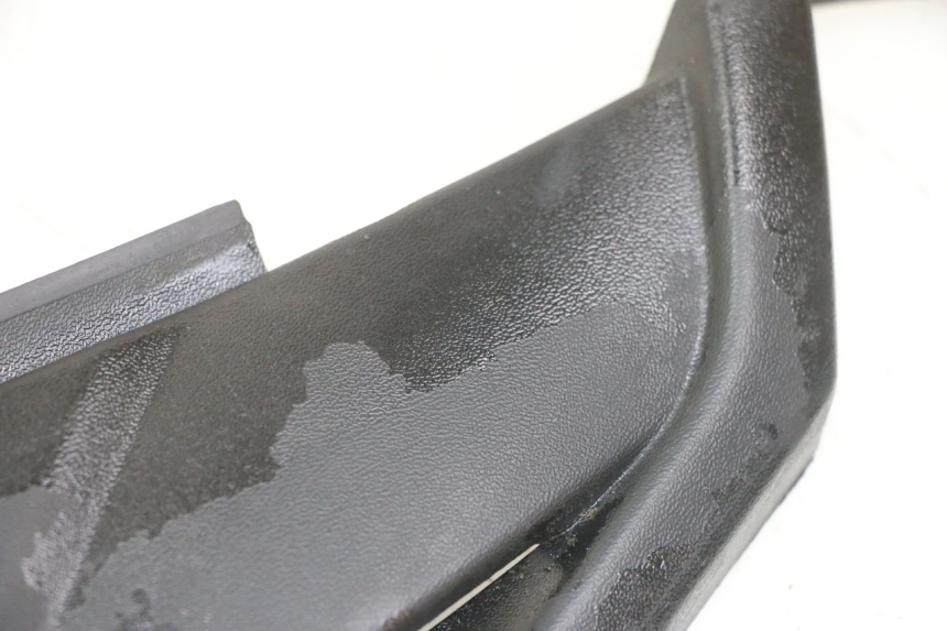 photo de REAR RIGHT BELLY PANEL YAMAHA YP X-MAX XMAX 400 (2014 - 2017) - Alternative perspective