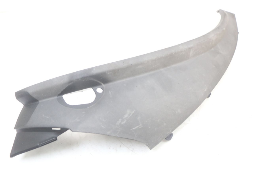 photo de LEFT REAR LOWER BODY PANEL PIAGGIO MP3 LT 400 (2007 - 2012) - Alternative perspective