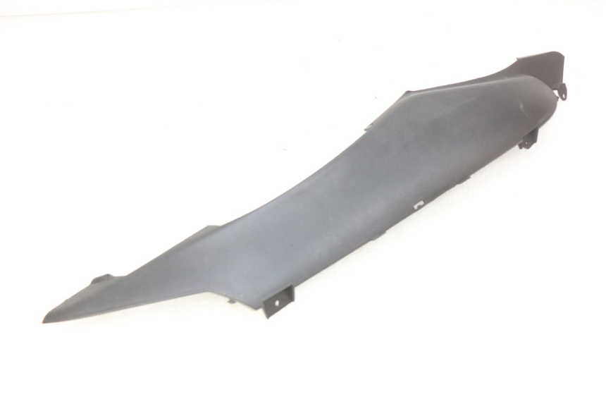 photo de LEFT REAR LOWER BODY PANEL GILERA NEXUS 125 (2009 - 2013) - Technical close-up