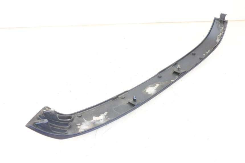 photo de REAR LEFT BELLY PANEL PIAGGIO VESPA LX 150 (2005 - 2013) - Alternative perspective