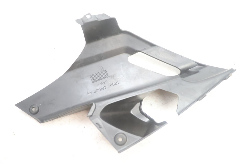 photo de REAR LEFT BELLY PANEL YAMAHA XMAX X-MAX 125 (2006 - 2009) - Alternative perspective