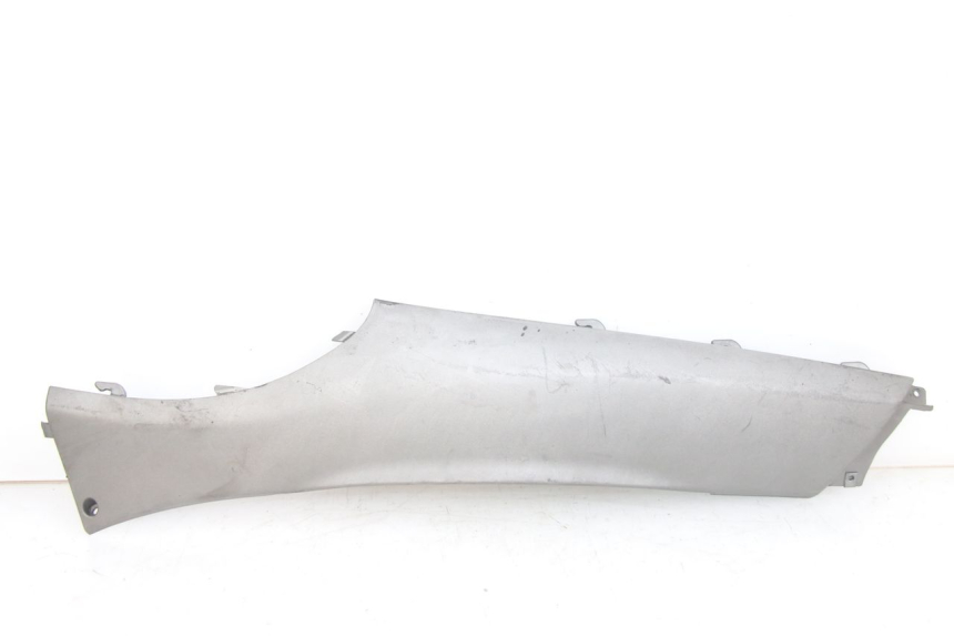 photo de LEFT REAR LOWER BODY PANEL PIAGGIO X9 125 (2000 - 2003) - Main view