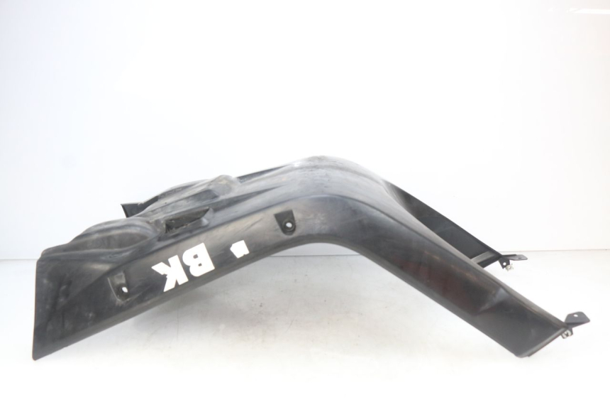 photo de LOWER PART OF THE BODY MBK BOOSTER SPIRIT NAKED 50 (2004 - 2017) - Surface and material condition