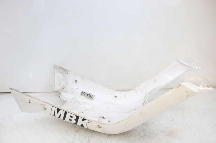 photo de LOWER PART OF THE BODY MBK BOOSTER SPIRIT NAKED 50 (2004 - 2017) - Alternative perspective