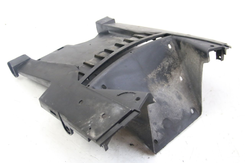 photo de LOWER BODY SHELL KYMCO DINK STREET 125 (2009 - 2014) - Zoom on usage condition