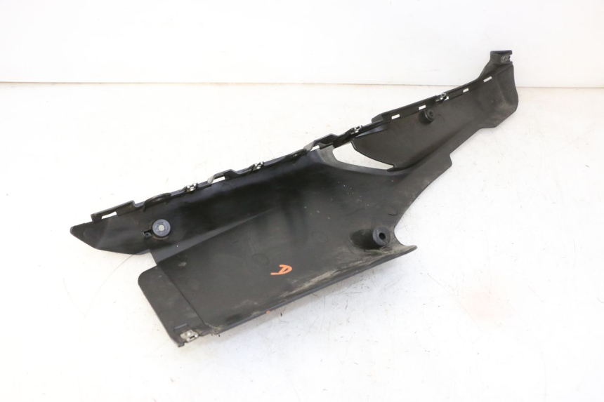 photo de RIGHT BELLY PANEL QUADRO 4 4D 350 (2015 - 2018) - Checked used part