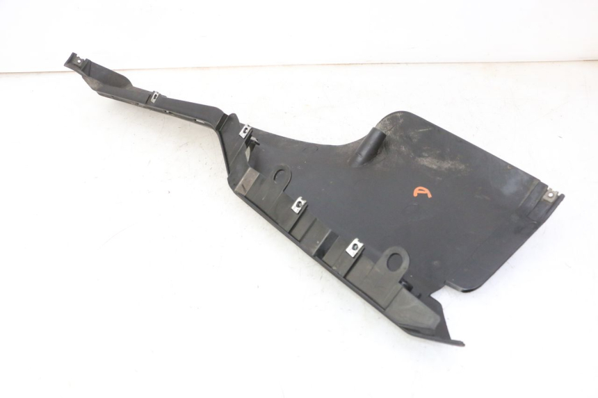 photo de RIGHT BELLY PANEL QUADRO 4 4D 350 (2015 - 2018) - Markings and original references