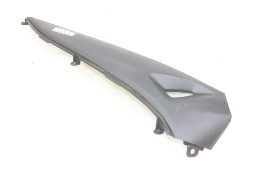 photo de RIGHT LOWER SIDE PANEL KYMCO AGILITY 16+ 4T 50 (2018 - 2023) - Fixing points details