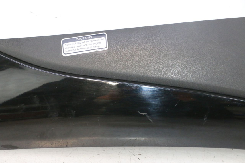 photo de RIGHT BELLY PANEL KYMCO AGILITY CITY 16P 125 (2015 - 2024) - Zoom on usage condition