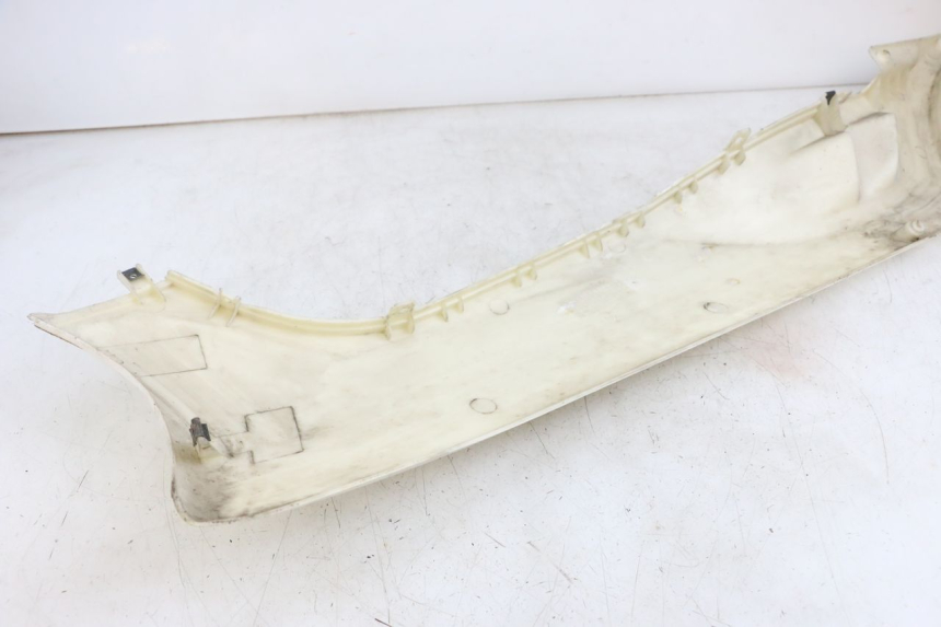 photo de RIGHT LOWER SIDE PANEL JONWAY AZTRAL 125 (2008 - 2017) - Product overview