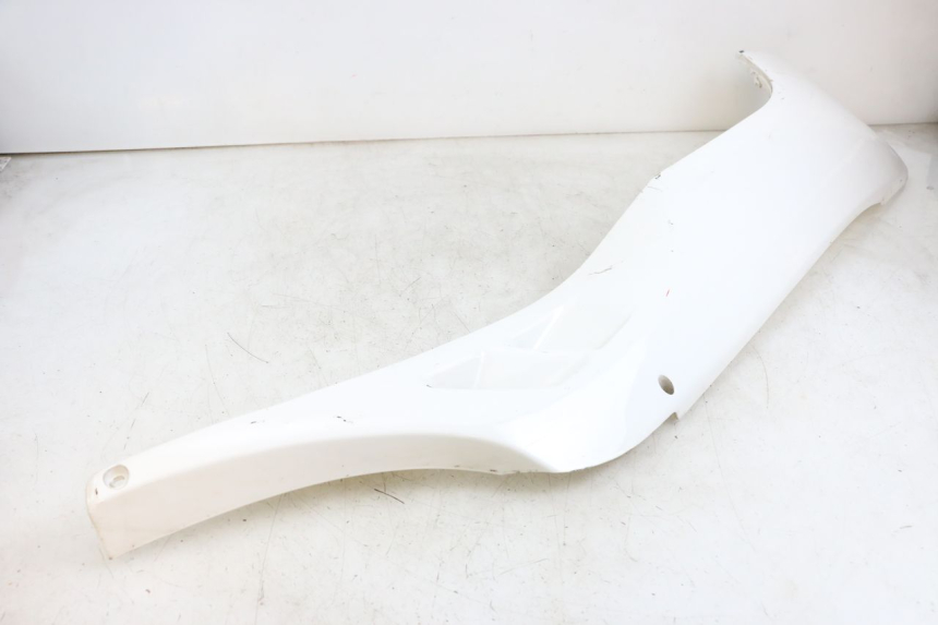 photo de RIGHT LOWER SIDE PANEL JONWAY AZTRAL 125 (2008 - 2017) - Checked used part