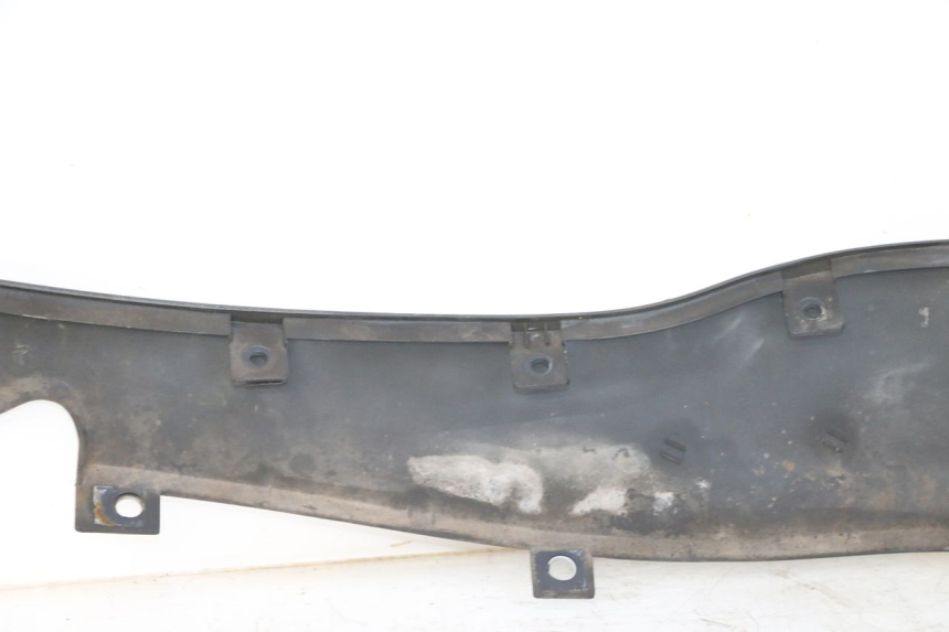 photo de RIGHT LOWER SIDE PANEL BMW C1 125 (2000 - 2003) - Technical close-up