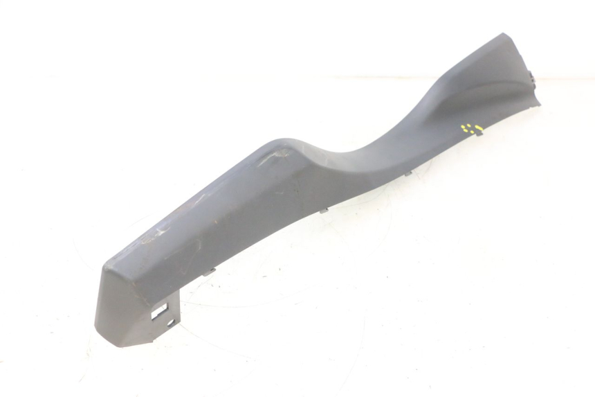 photo de RIGHT BELLY PANEL SUZUKI BURGMAN 125 (2007 - 2014) - Technical close-up