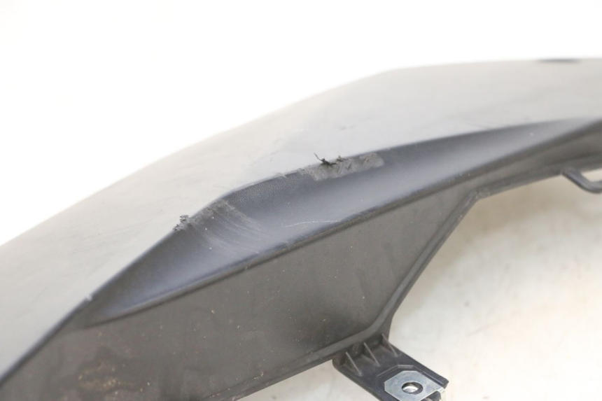 photo de RIGHT BELLY PANEL BMW C SPORT 650 (2015 - 2021) - Fixing points details