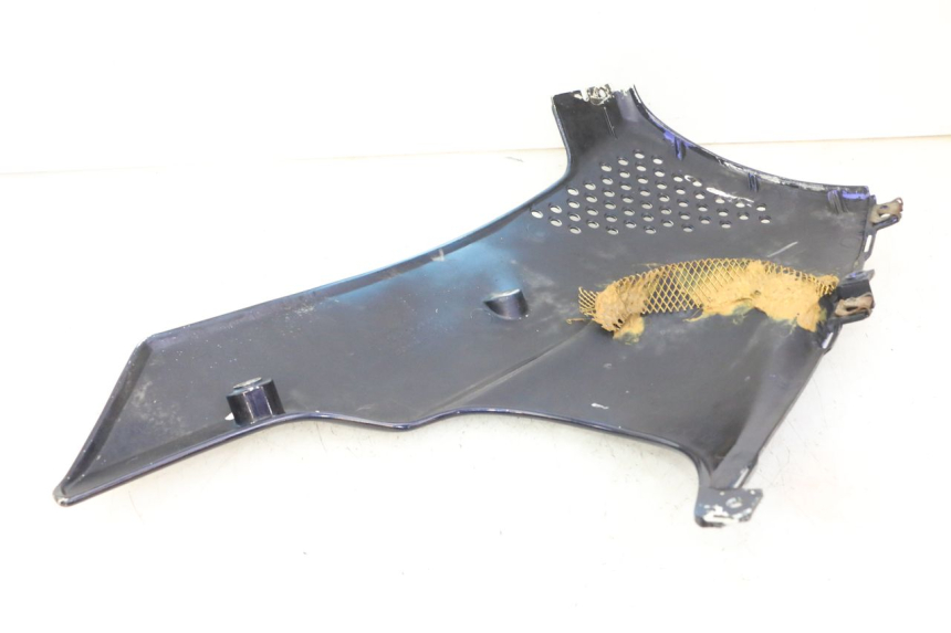 photo de RIGHT BELLY PANEL HONDA CBR RR FIREBLADE 900 (1992 - 1994) - Component detail