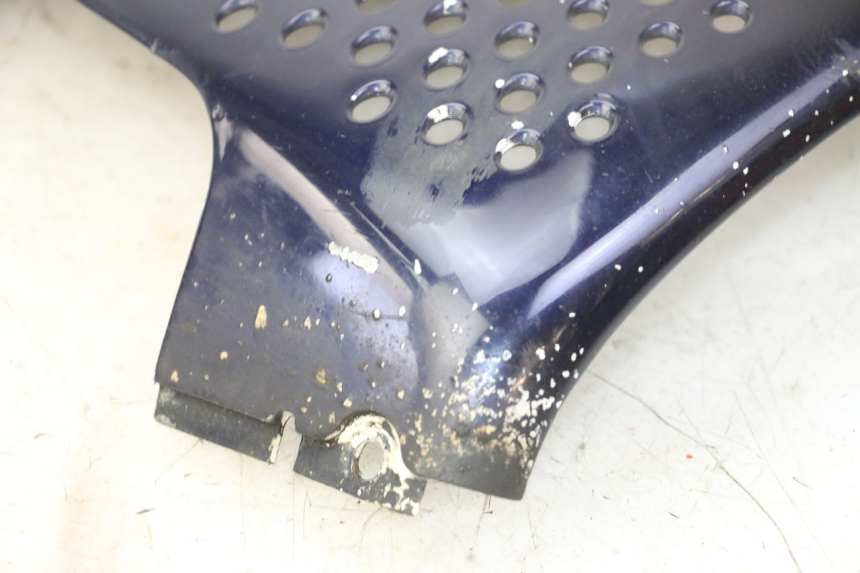 photo de RIGHT BELLY PANEL HONDA CBR RR FIREBLADE 900 (1992 - 1994) - Markings and original references