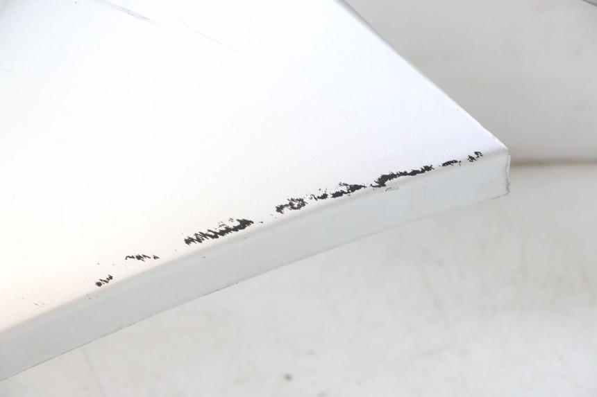 photo de RIGHT LOWER SIDE PANEL PEUGEOT CITYSTAR 50 (2013 - 2017) - Distinctive features