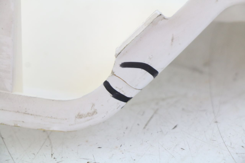 photo de RIGHT LOWER SIDE PANEL PEUGEOT E-VIVACITY 1 (2012 - 2018) - Zoom on usage condition