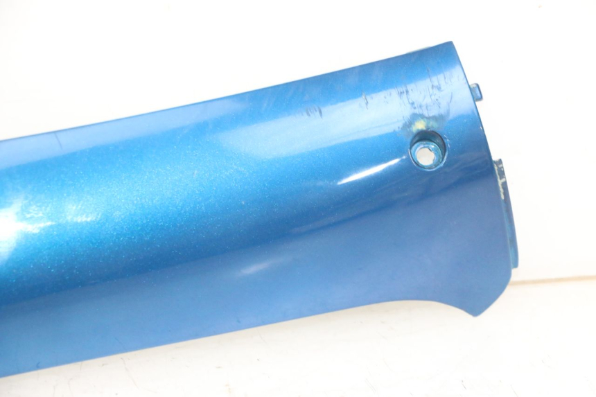 photo de RIGHT BELLY PANEL SYM FIDDLE 125 (2008 - 2010) - Fixing points details