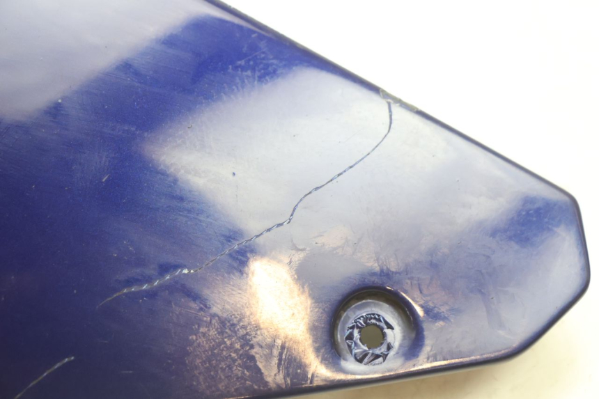 photo de RIGHT BELLY PANEL YAMAHA FJR 1300 (2001 - 2005) - Fixing points details