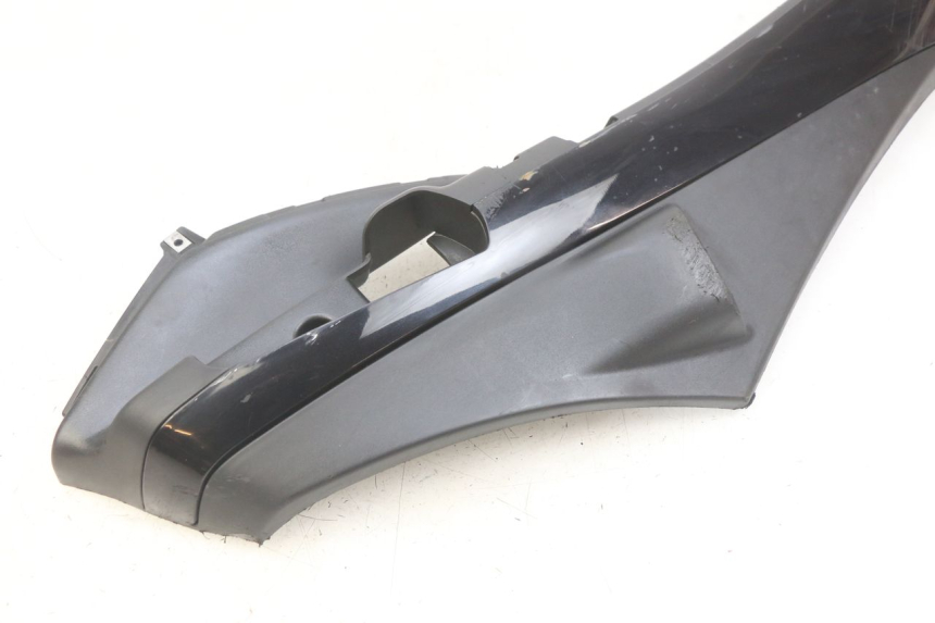 photo de RIGHT LOWER SIDE PANEL PIAGGIO FLY 4T 50 (2013 - 2017) - Component detail
