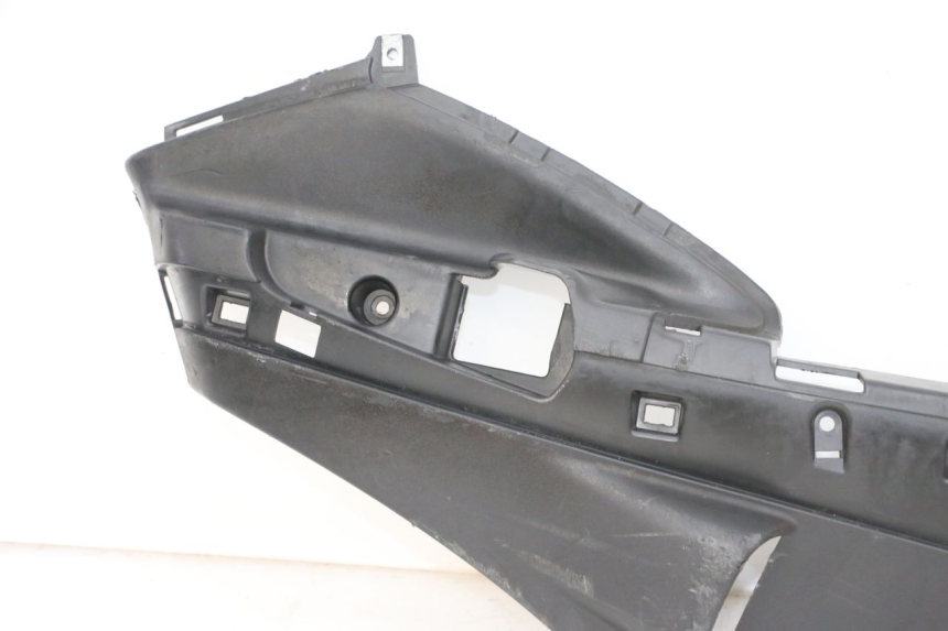 photo de RIGHT LOWER SIDE PANEL PIAGGIO FLY 4T 50 (2013 - 2017) - Supplementary product photo