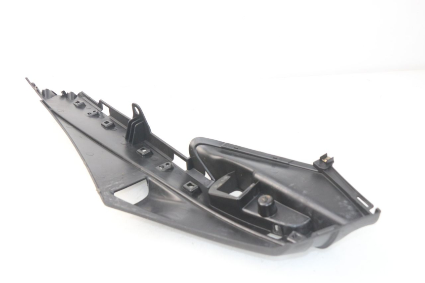 photo de RIGHT BELLY PANEL PIAGGIO FLY IE 125 (2012 - 2017) - Component detail