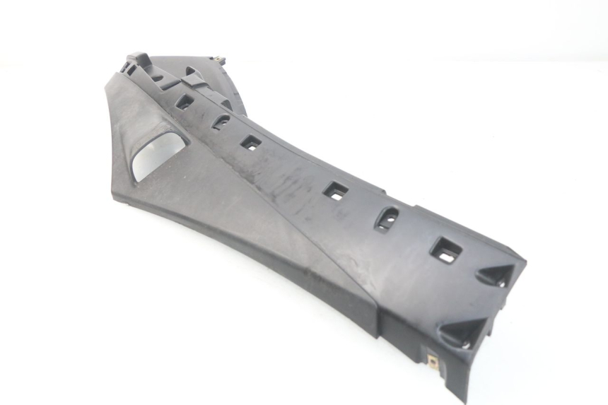 photo de RIGHT BELLY PANEL PIAGGIO FLY IE 125 (2012 - 2017) - Technical close-up