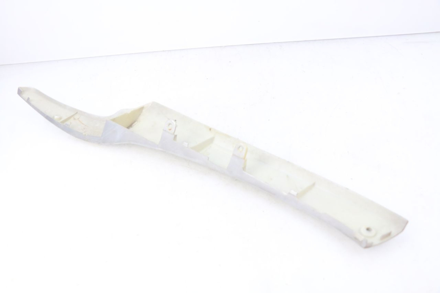 photo de RIGHT BELLY PANEL SACHS FY125T FY T 125 (2007 - 2011) - Fixing points details